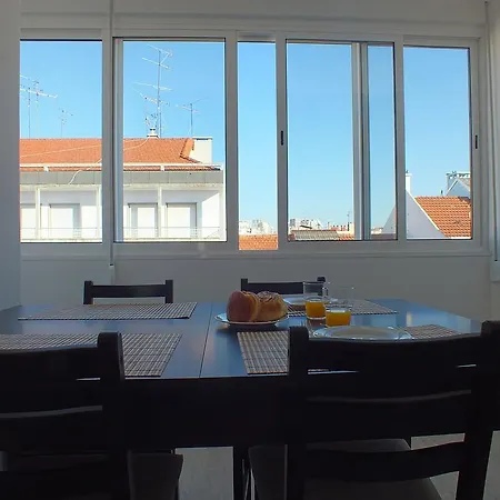 Carrilho Center House Apartament *